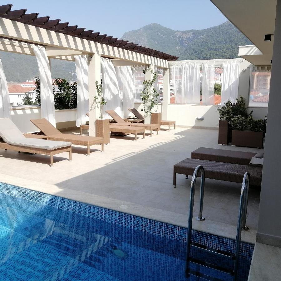 Apartments And Rooms Grand Palazzo Μπούντβα Εξωτερικό φωτογραφία
