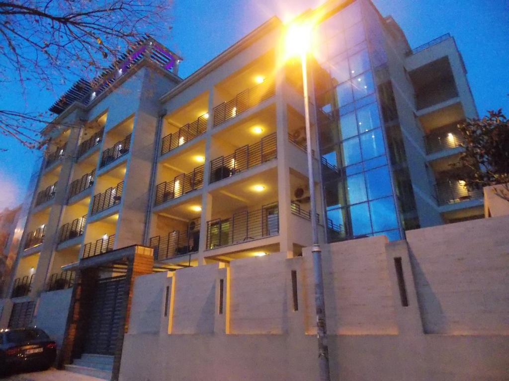 Apartments And Rooms Grand Palazzo Μπούντβα Εξωτερικό φωτογραφία