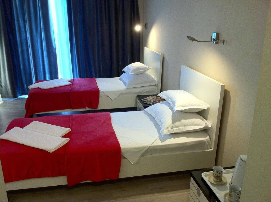 Apartments And Rooms Grand Palazzo Μπούντβα Δωμάτιο φωτογραφία