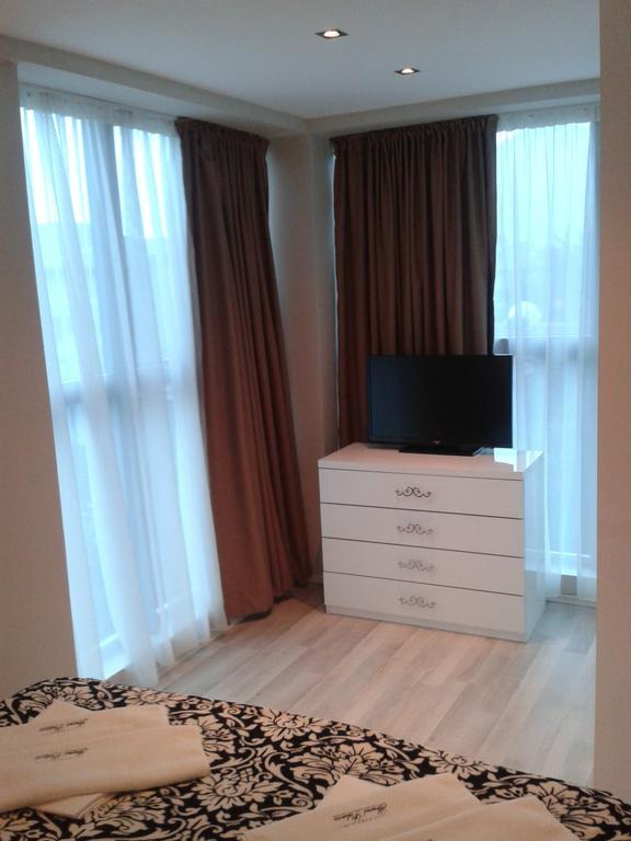 Apartments And Rooms Grand Palazzo Μπούντβα Δωμάτιο φωτογραφία
