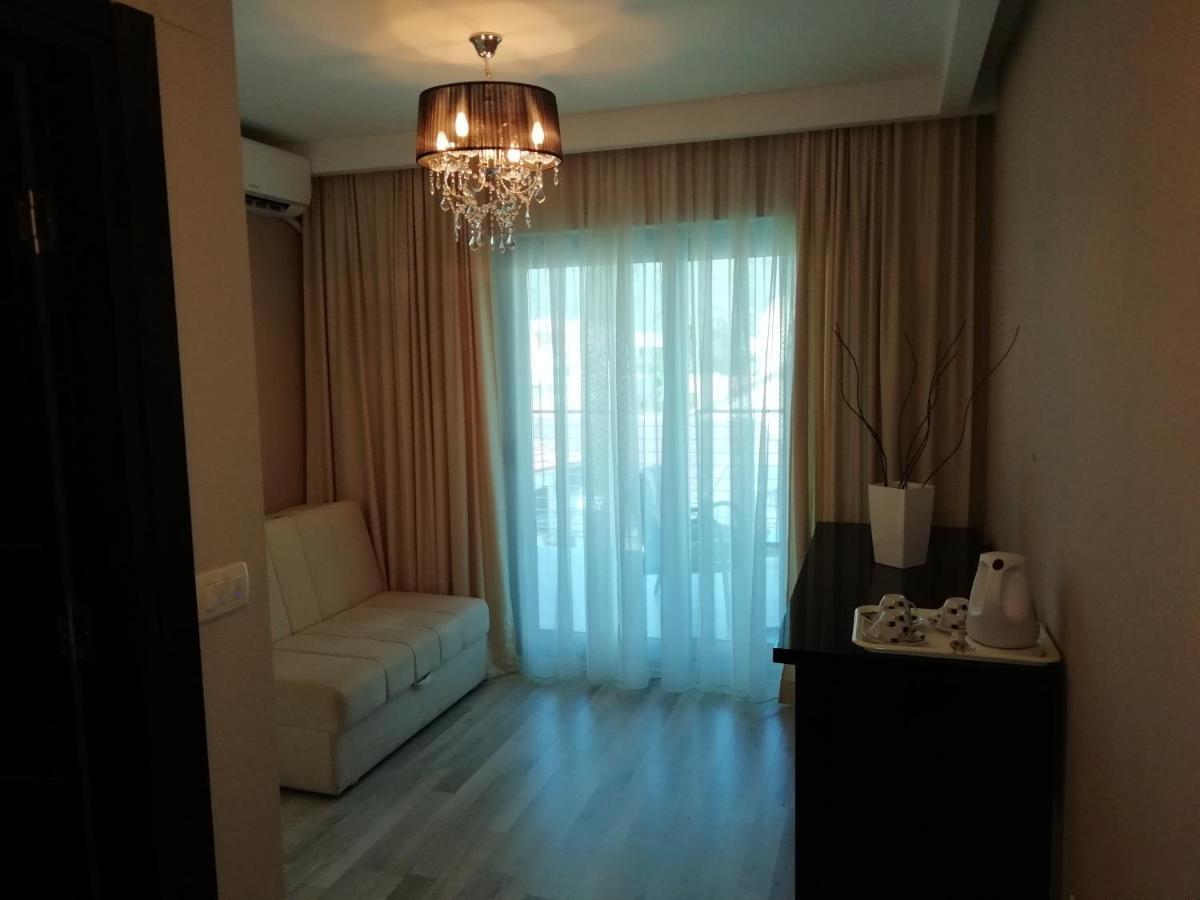 Apartments And Rooms Grand Palazzo Μπούντβα Εξωτερικό φωτογραφία