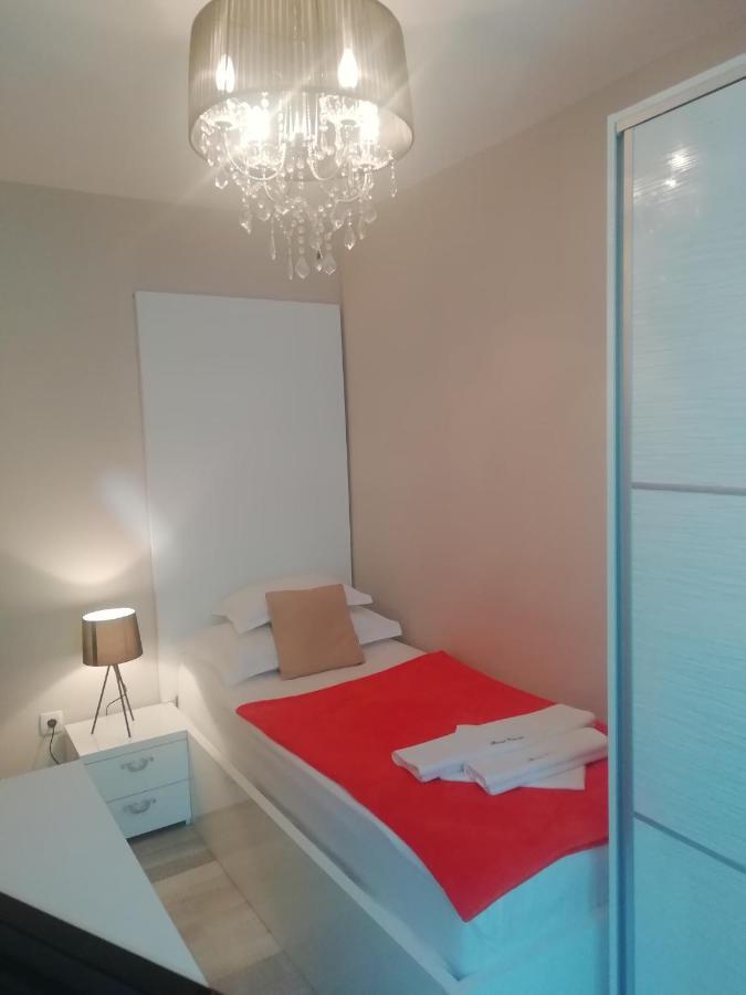 Apartments And Rooms Grand Palazzo Μπούντβα Εξωτερικό φωτογραφία